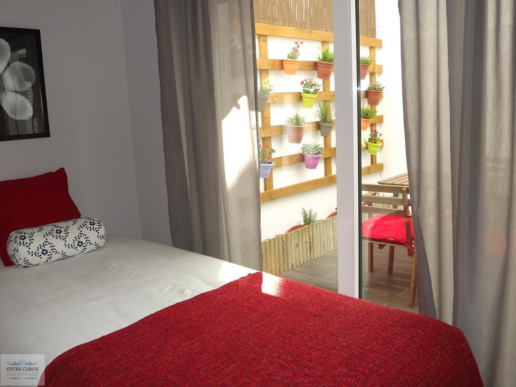 Entrecubos Guesthouse Olhão Esterno foto