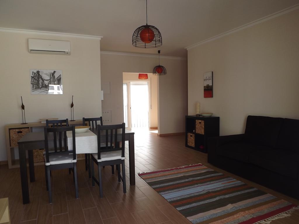 Entrecubos Guesthouse Olhão Esterno foto